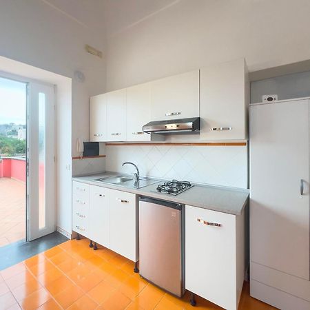 La Terrazza Sul Giardino Appartement Procida Buitenkant foto