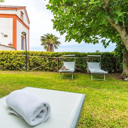 La Terrazza Sul Giardino Appartement Procida Buitenkant foto