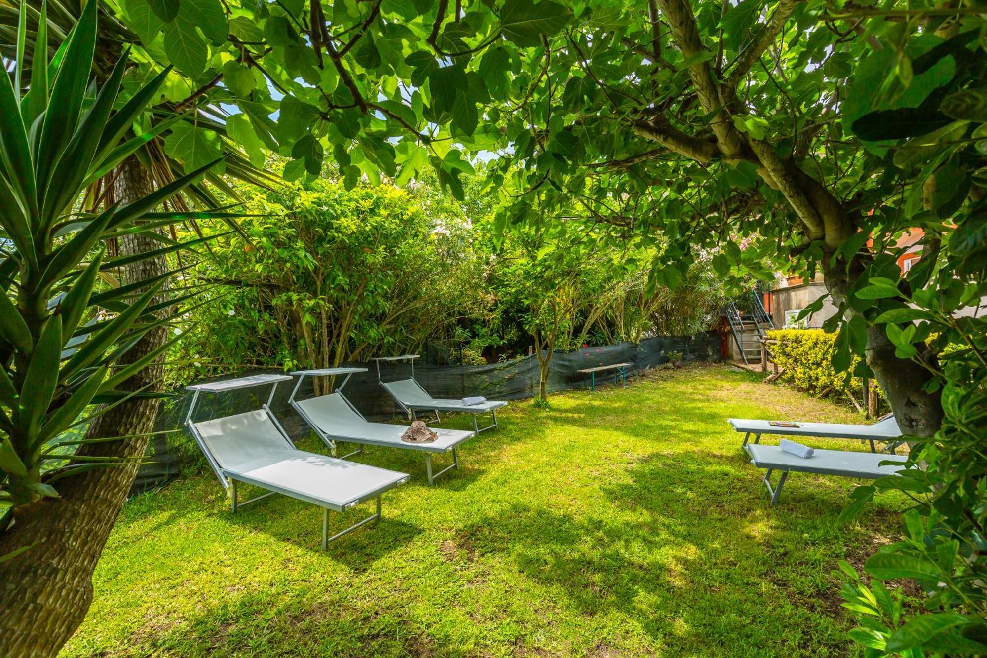 La Terrazza Sul Giardino Appartement Procida Buitenkant foto
