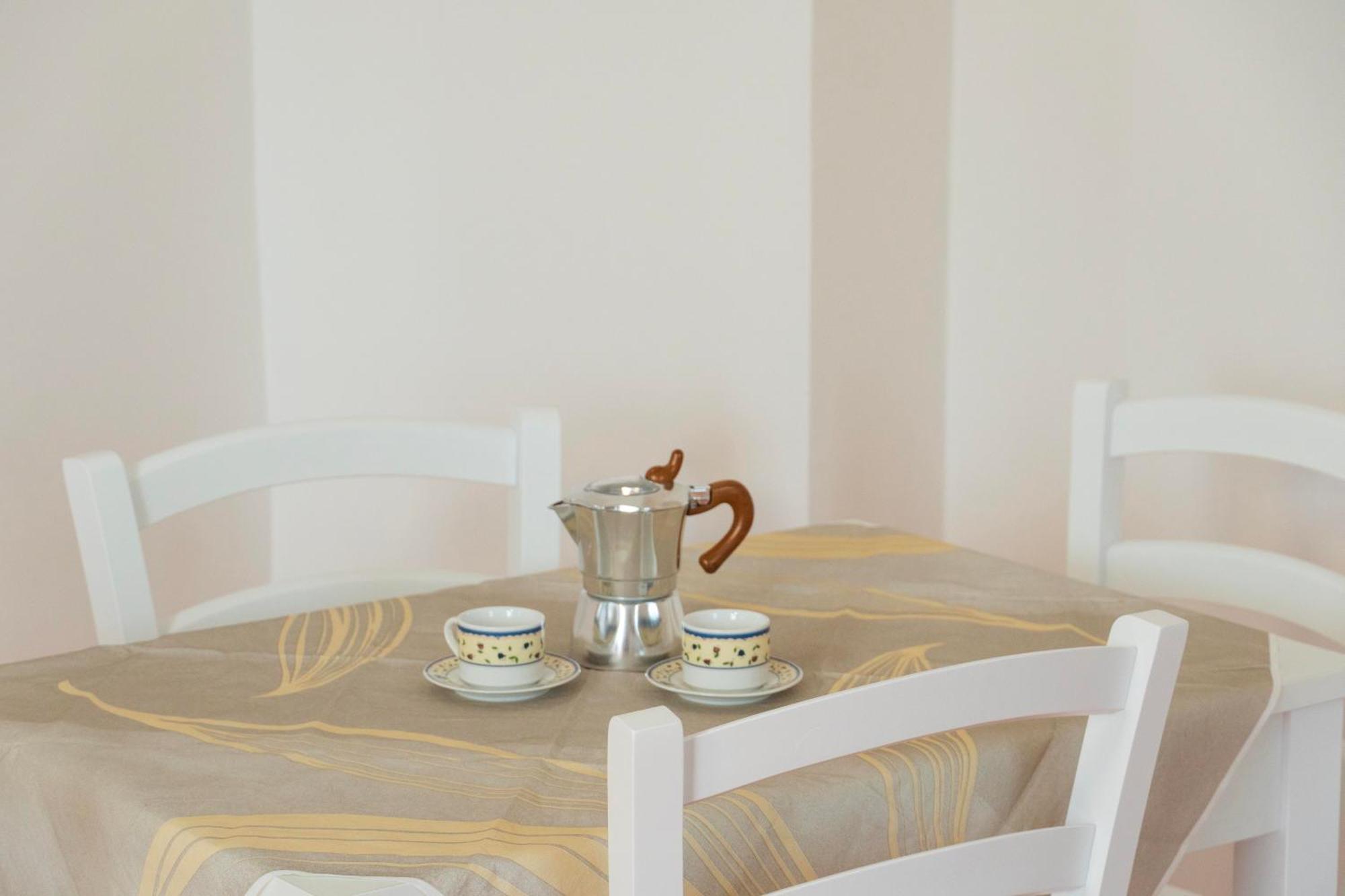 La Terrazza Sul Giardino Appartement Procida Buitenkant foto